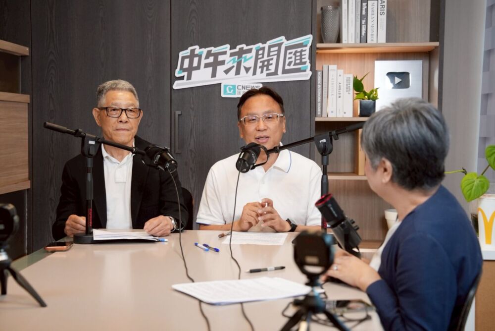 中午來開匯／「斜槓人生」賣絲襪到全世界、證券員、律師　魏平政夫婦年逾50喜獲麟兒 205