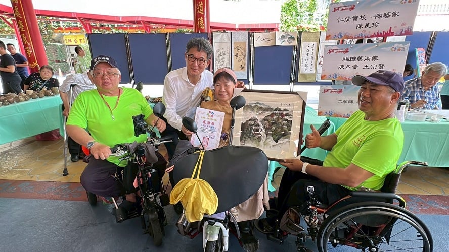 ▲劉建國出席愛無礙健康嘉年華,肯定身障夥伴生命力:只要願意走出來,生命就無礙。(記者劉峻文攝)