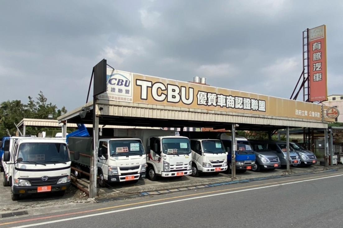 《有騰汽車商行》現場提供多款車型展示，讓有桃園中古商用車需求的消費者可依用途進一步比較（圖/Medick Marketing Ltd.提供）
