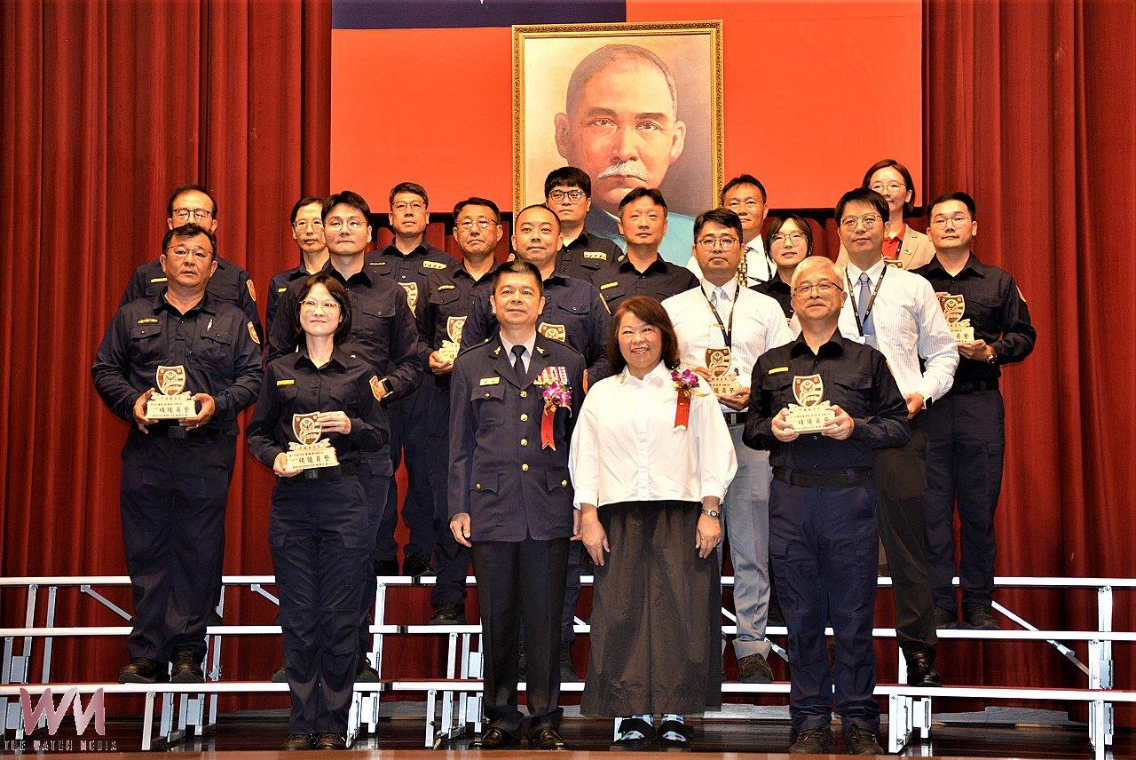 警政滿意度本島第一 黃敏惠表揚模範警歡慶警察節 - https://www.watchmedia01.com