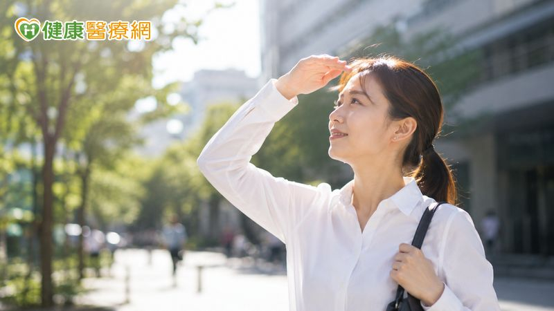 只談藍光還不夠?「複雜光源」成現代眼睛保養新課題