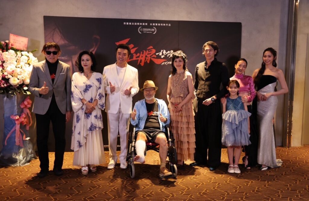 日本影后南果步跨海來台力挺《腎上腺母侵》首映 田麗、李㼈攜豪華卡司揭開人性暗黑真相 34 %E8%85%8E%E4%B8%8A%E8%85%BA%E6%AF%8D%E4%BE%B5%E9%A6%96%E6%98%A0%E6%9C%83%E5%B7%A6%E8%B5%B7%E5%B0%8E%E6%BC%94%E5%91%A8%E9%A8%B0%E7%8E%87%E4%B8%BB%E5%89%B5%E5%9C%98%E9%9A%8A%E7%94%B0%E9%BA%97%E6%9D%8E%E3%BC%88%E7%8F%AD%E9%90%B5%E7%BF%94%E5%8D%97%E6%9E%9C%E6%AD%A5%E9%83%AD%E9%91%AB%E4%BD%95%E9%87%87%E8%93%81%E5%8A%89%E9%BB%9B%E7%91%A9%E5%92%8C%E9%99%B3%E8%98%8A%E4%BA%88%E9%87%91%E8%8E%8E%E7%9B%9B%E8%A3%9D%E5%87%BA%E5%B8%AD 1024x668 1
