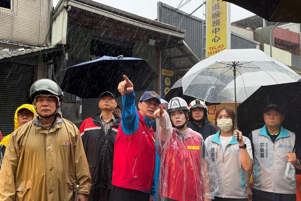 新竹便當店凌晨氣爆4人傷 蔣萬安致電高虹安:台北全力支援 232 新竹便當店凌晨氣爆4人傷 蔣萬安致電高虹安:台北全力支援 231