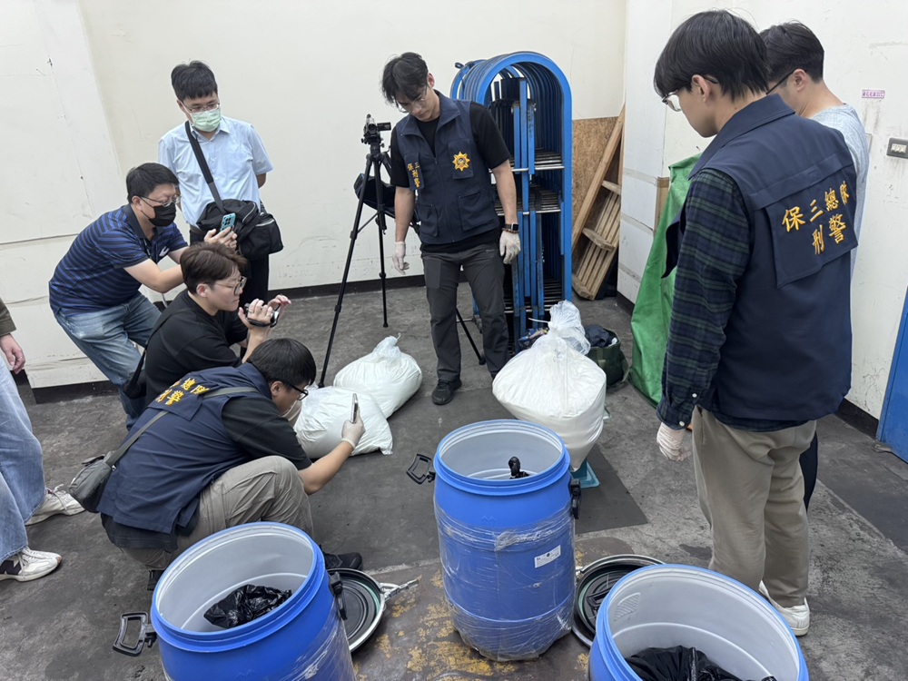 6大系統執行緝毒專案 共查獲犯嫌2225人查扣各級毒品1744公斤 183 cnews204260609a02