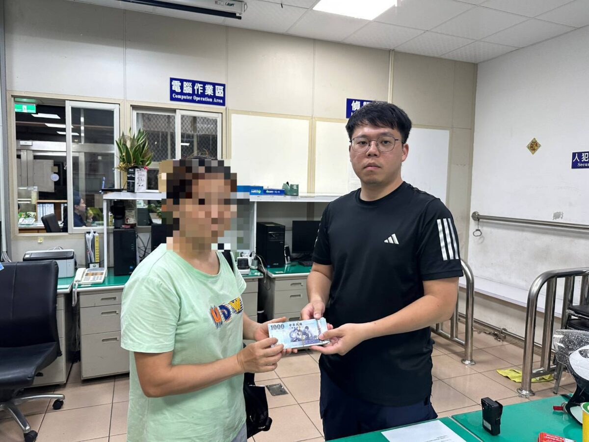 女子郵局辦事粗心留包遭竊 大園警調電眼火速追回6萬元 459565
