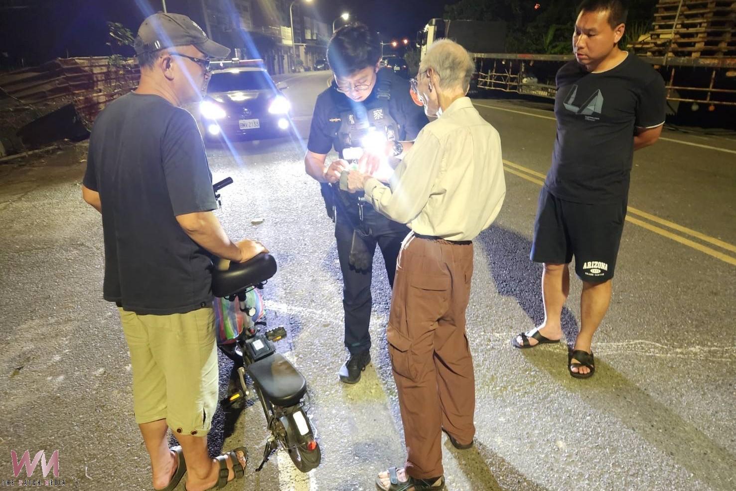 74歲失智老翁定位失靈走失 斗南警火速尋獲助平安返家 - https://www.watchmedia01.com