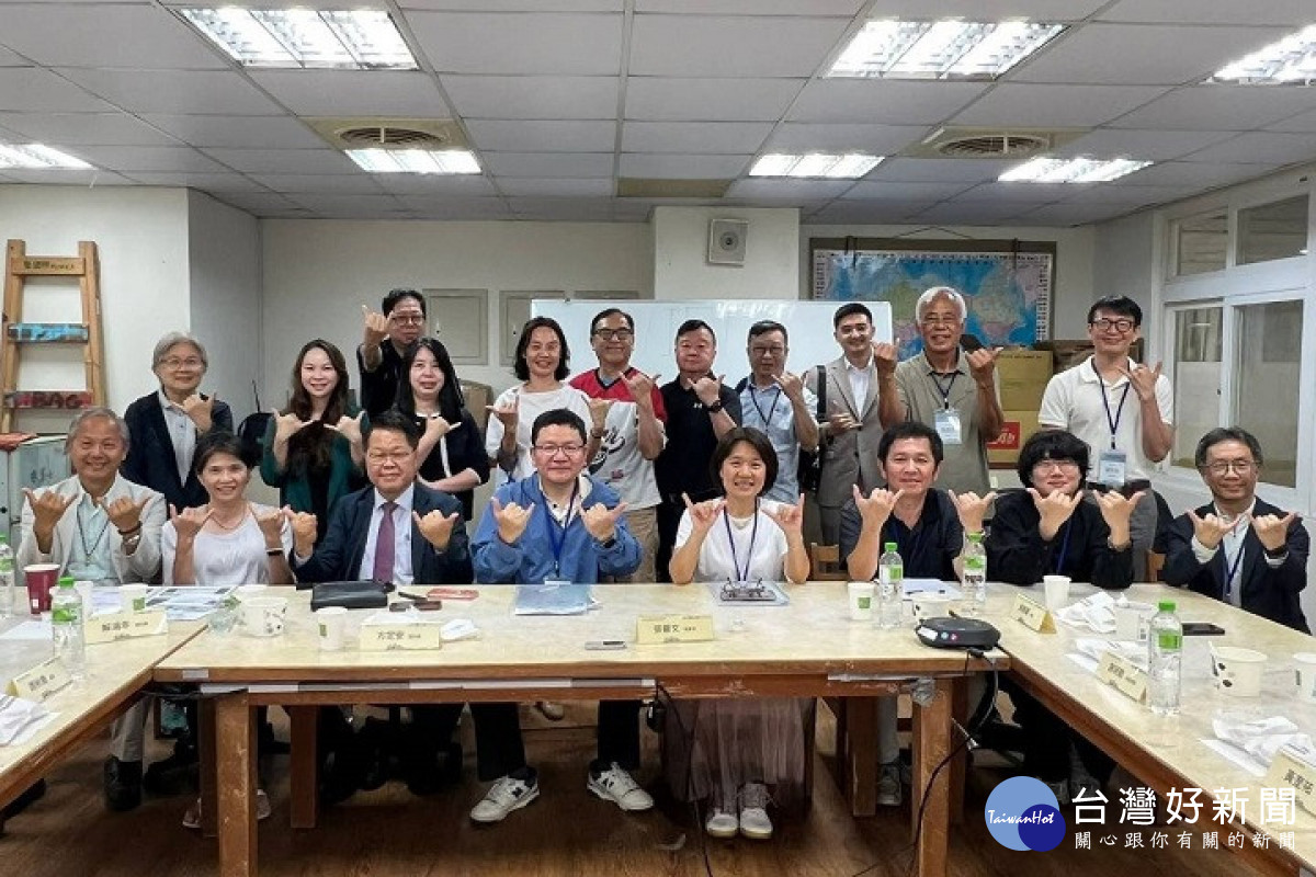 中華大學透過研討會深化產官學連結,培育具跨域能力的未來人才。