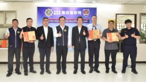 警民一家暖端午 鐵路警察之友會慰勞鐵警辛勞 6 MEITU 20260610 151500539 300x169 1