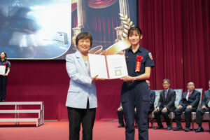 臺灣警察專科學校43期畢業典禮 1,893名畢業生將投入第一線治安工作 36 %E4%B8%80 48 300x200 1