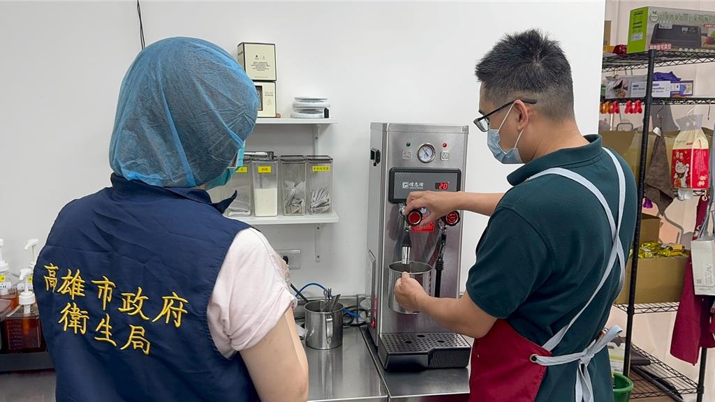 高市府衛生局公布今年飲冰品抽驗結果。(圖/高雄市政府衛生局提供)