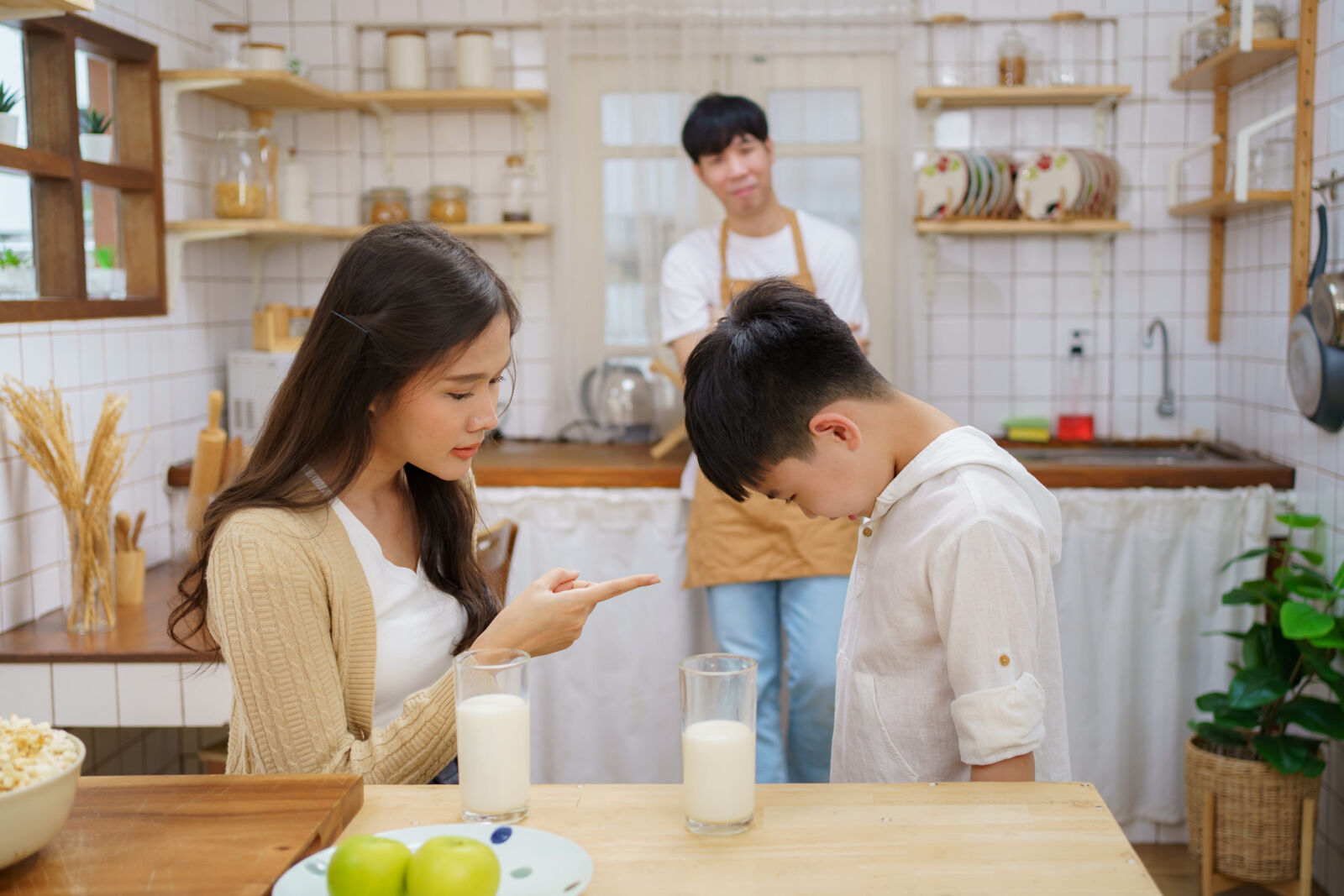 聽懂AI教父黃仁勳在說什麼的我們 都該抱抱自己!2大妙招教妳回應來自父母的制約