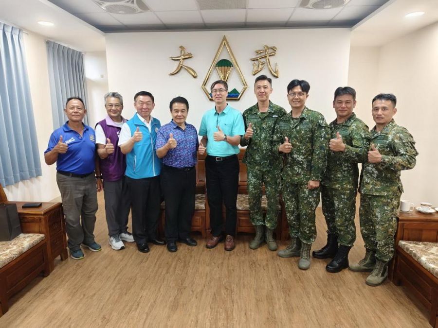 屏東榮家長輩自強活動 參訪陸軍航特部空降訓練中心