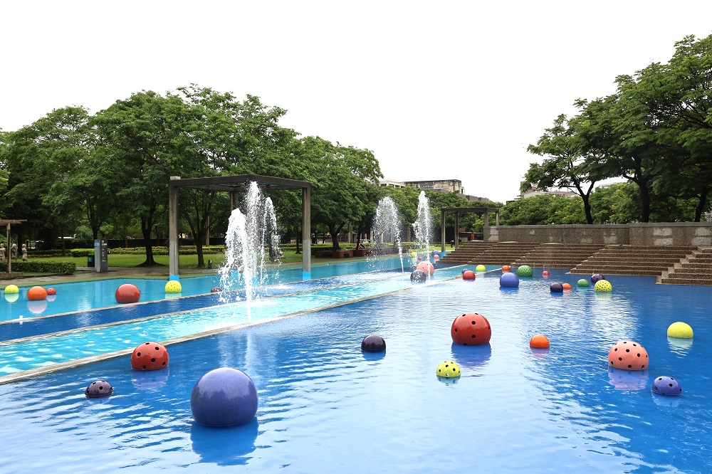 盛夏消暑玩水囉！陶博館戲水池 6/17–8/30沁涼開放