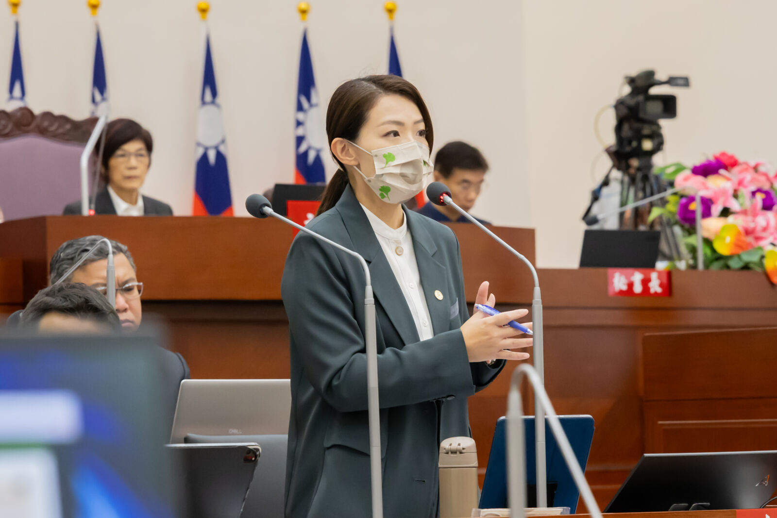 穿越時空？曾資程控抄襲政見　高虹安亮公文怒轟：我4月就發函 223