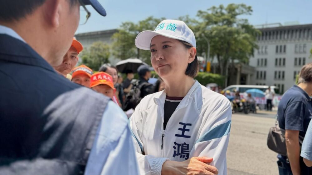 標案爭議隔空互槓 王鴻薇轟聶永真「綠友友嘴臉」現形 246 標案爭議隔空互槓 王鴻薇轟聶永真「綠友友嘴臉」現形 245
