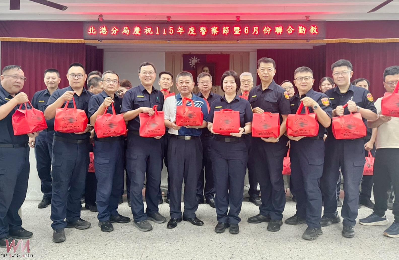 北港警友會發慰勉金、慈濟志工健康送愛 齊賀警察與端午佳節