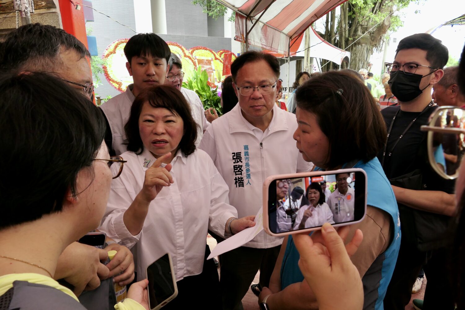 張啓楷陪同嘉義市長黃敏惠疾呼中央別再忽視嘉義市，高鐵嘉義站聯外軌道建設不能再拖。(圖／記者翻攝)
