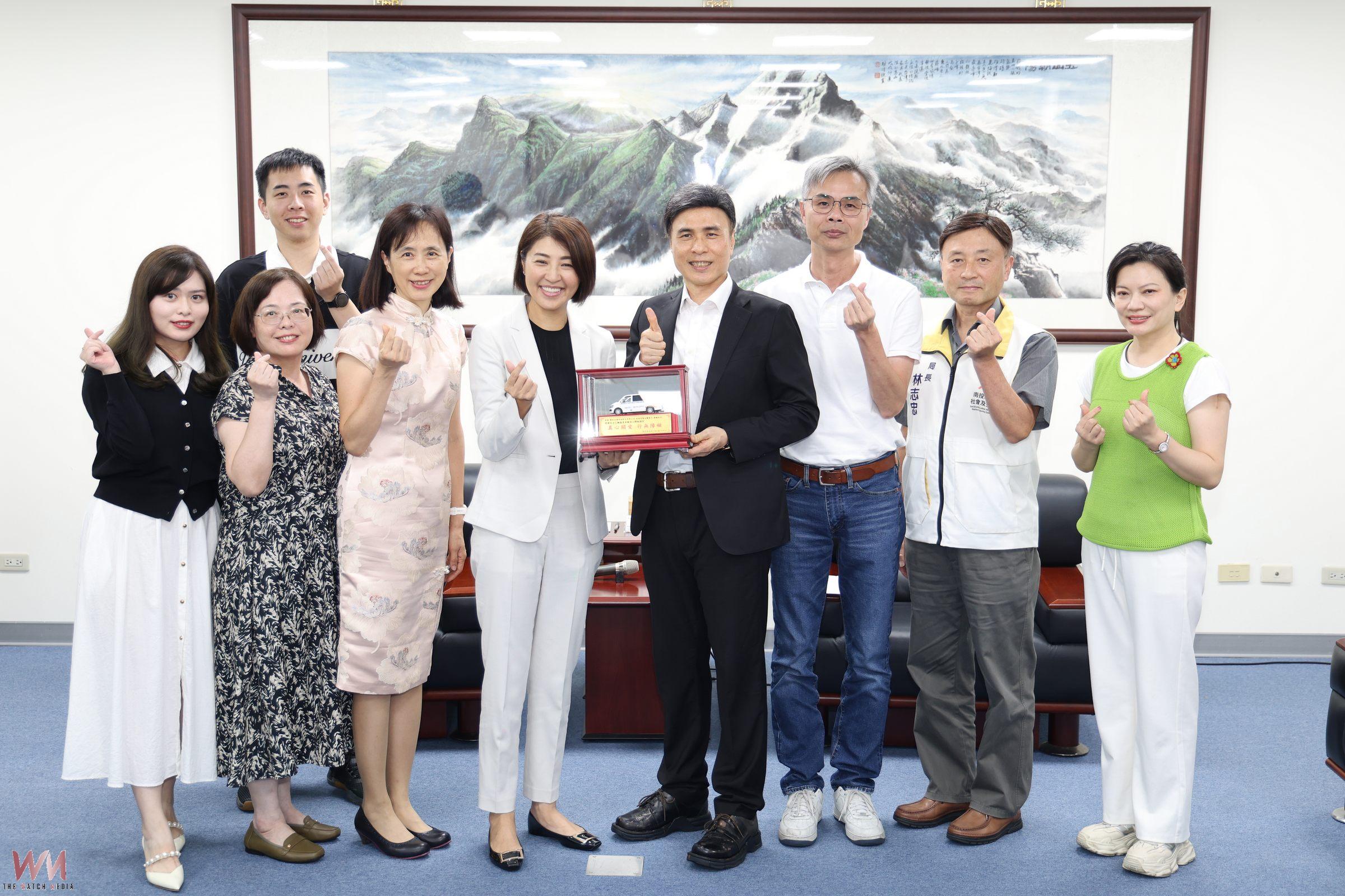 企業愛心造福南投鄉親 廣知永續科技捐贈復康巴士 - https://www.watchmedia01.com