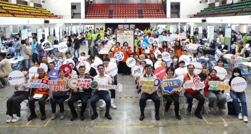 助市民前進科技廊帶 勞工局偕南科徵才促在地就業