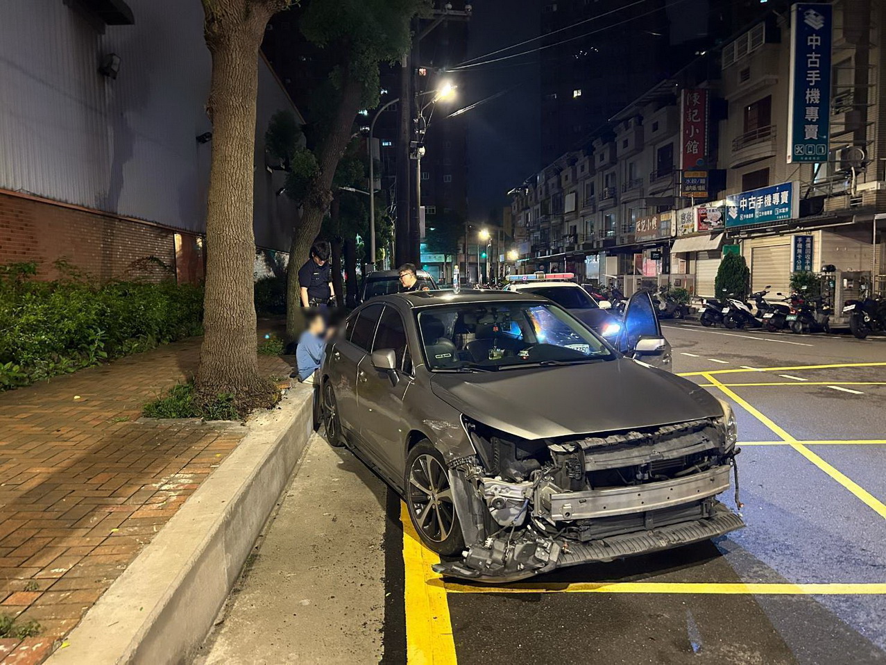 車頭毀損神情恍惚 平鎮警雷霆逮毒駕男 快篩陽性遭法院收押