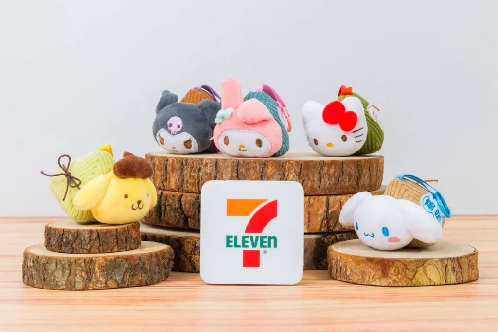因應端午節到來,7-ELEVEN也替粉絲們準備超萌的端午節應景IP周邊小物,包含全台獨家限定販售「三麗鷗端午造型香包吊飾」