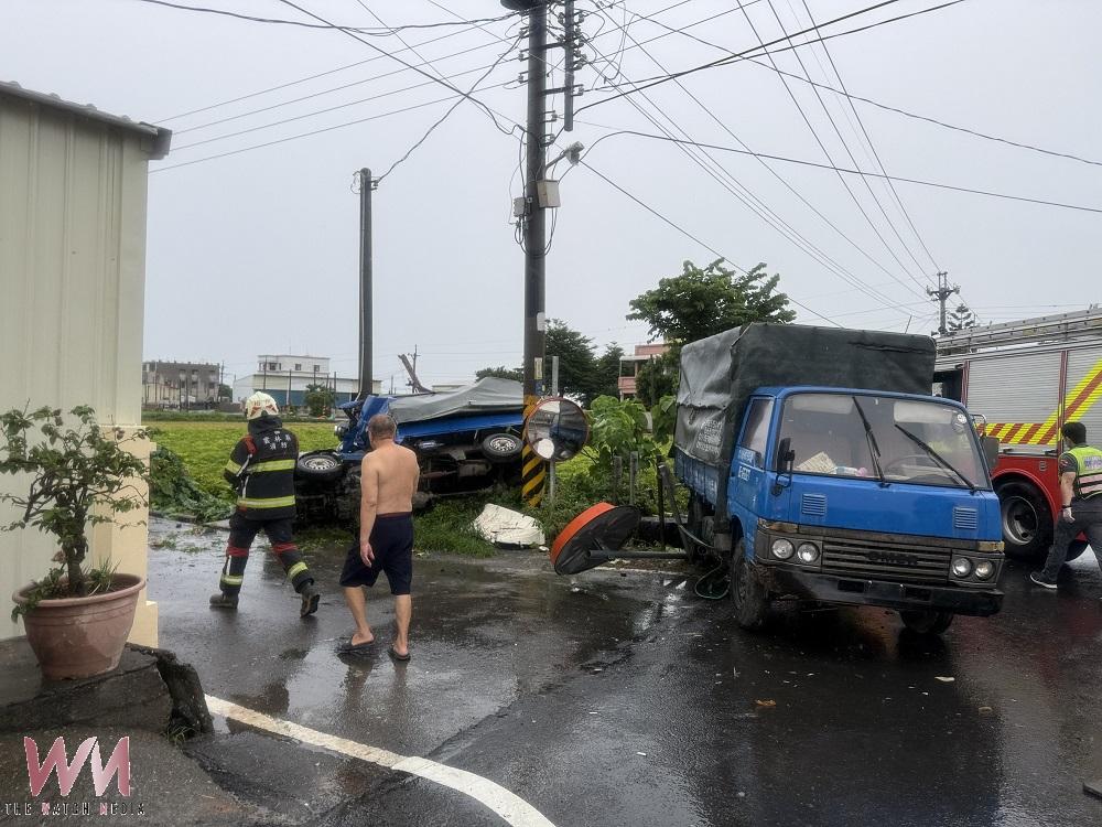 雲林土庫嚴重車禍!男駕駛受困變形車體 OHCA送醫宣告不治 - https://www.watchmedia01.com