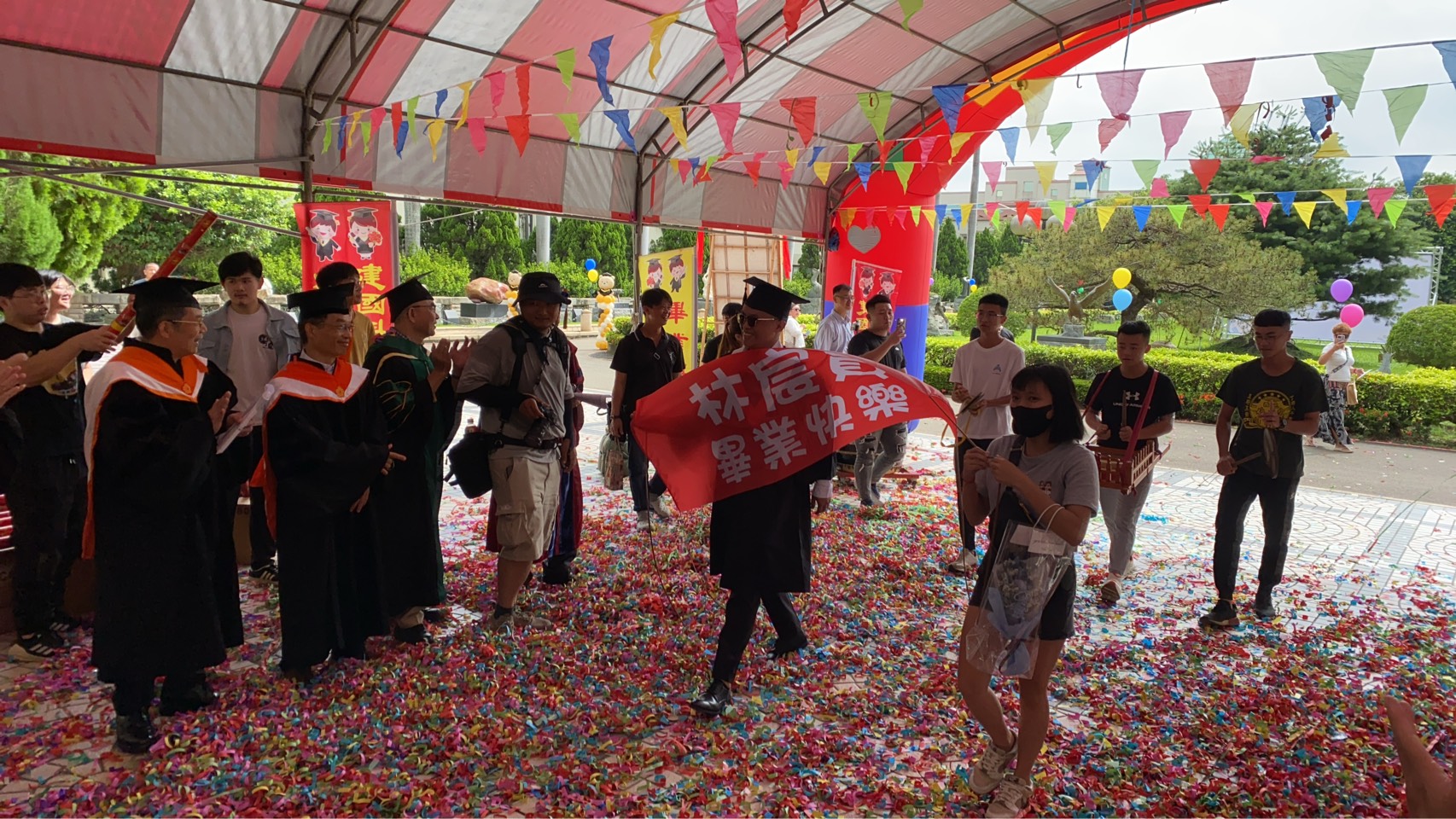 建國科大849人畢業！驪歌聲中正式展翅 - https://www.watchmedia01.com