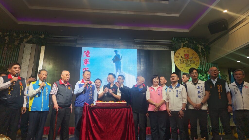 115年全民國防宣導暨慶祝黃埔建校102週年「黃埔輝煌102 饗宴」超過1200人到場 39 S 207839244