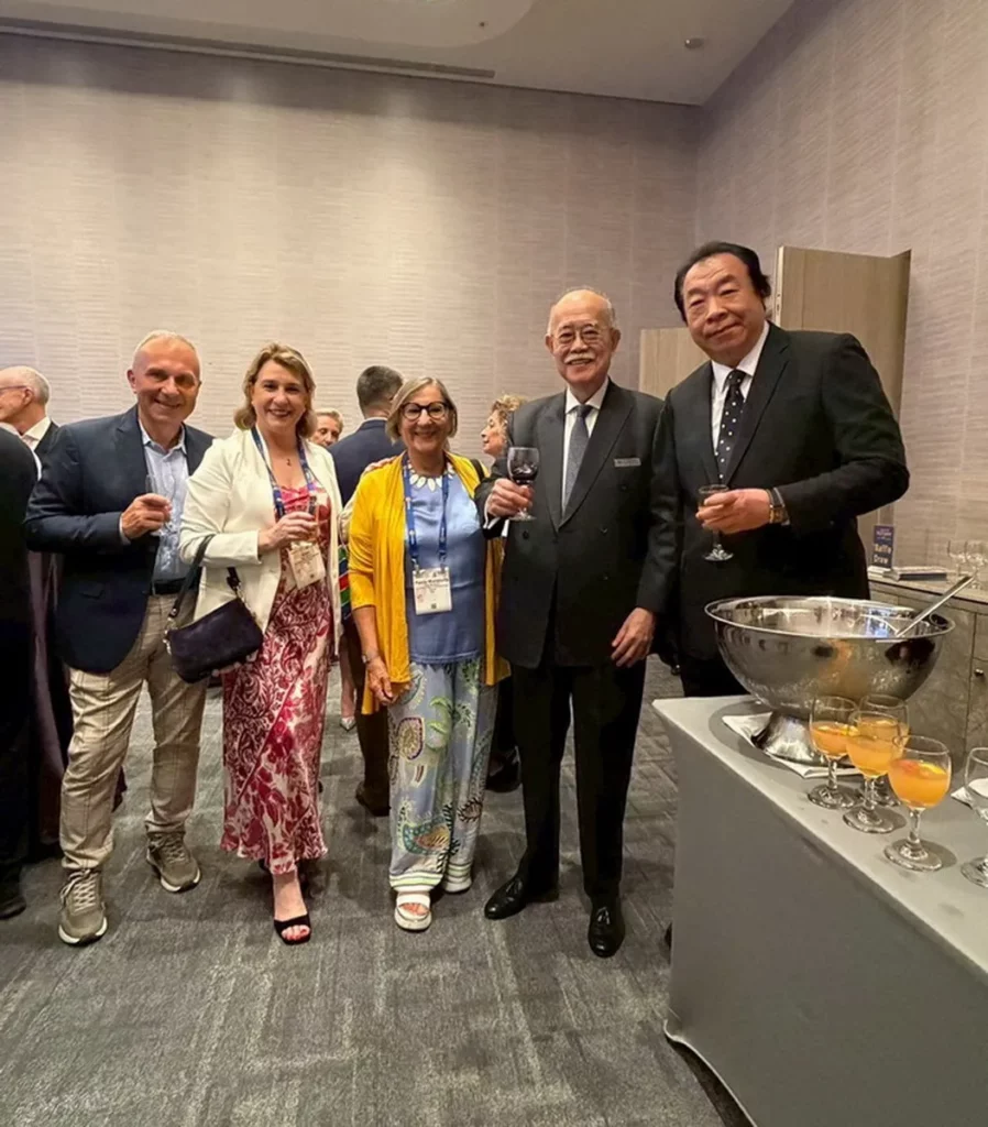 汐止福泰大飯店設宴迎賓。