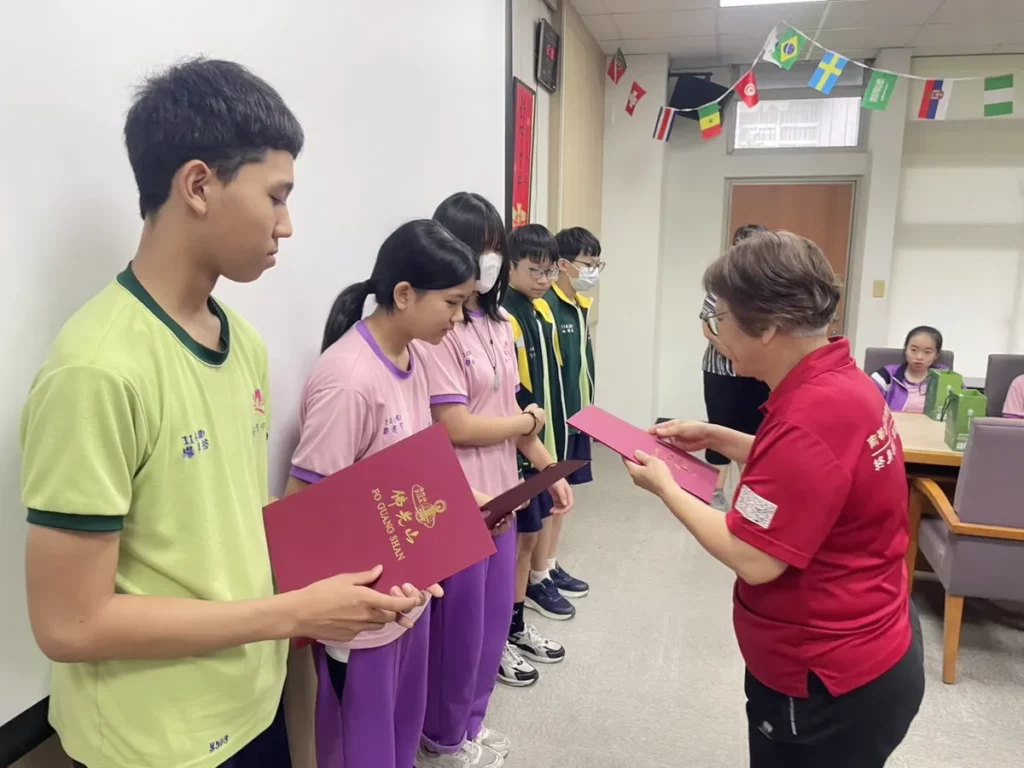 《三十而光|目中有人計畫》,於2026年6月15日中午在普門中學舉行頒獎分享活動。