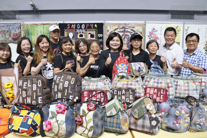 ▲雲林縣四所社區大學首度聯合成果展,展現終身學習精彩多元碩果。(記者劉峻文攝)