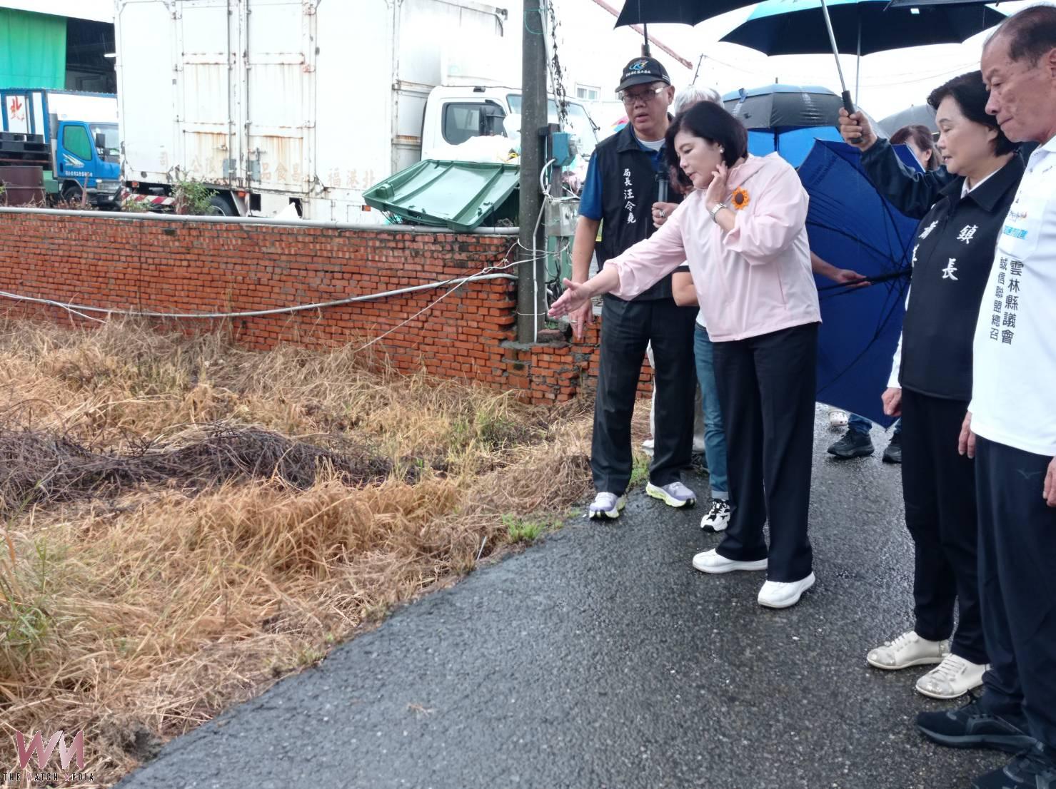 路面破到像拼圖、邊坡還在崩!北港新街里千萬工程啟動搶修 - https://www.watchmedia01.com