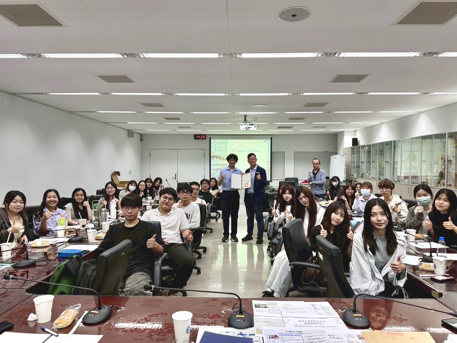 中市數位局攜手東海大學辦理「台中通工作坊」 運用創意優化數位服務 13 工作坊大合照