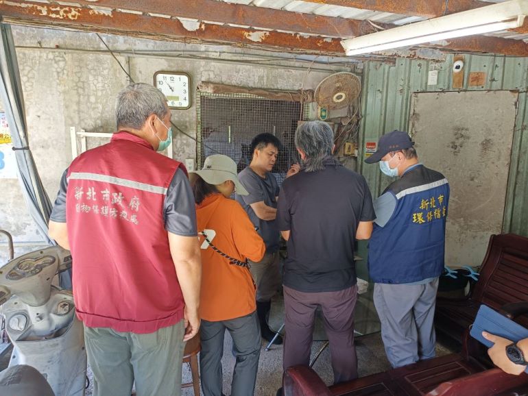 端午防疫不鬆懈 新北重大豬病兵推建構跨局處防護網 41 《圖說》養豬場聯合稽查。〈動保處提供〉
