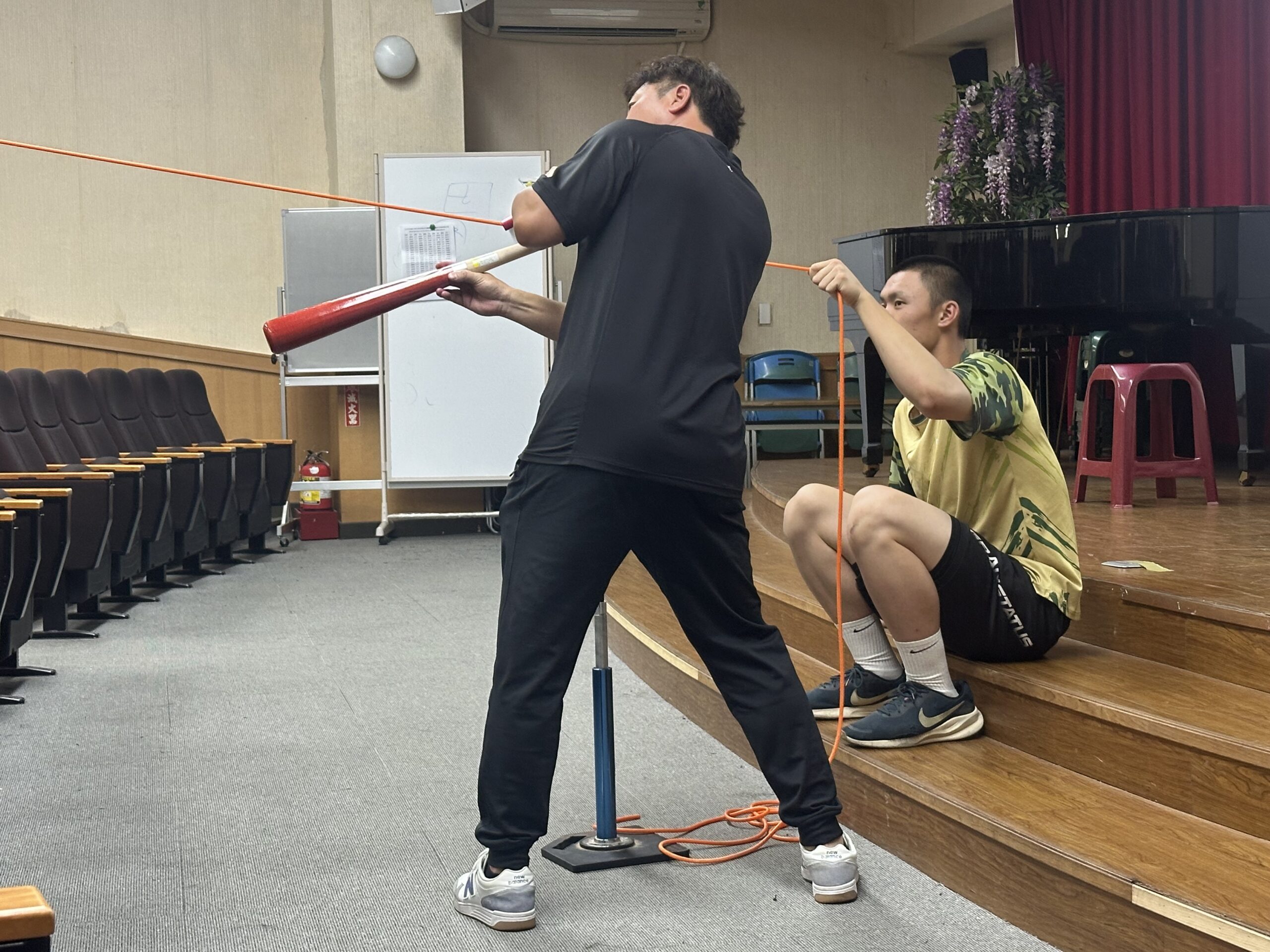 納入實作課程,兼具技術性與趣味性。/台灣社區棒球聯盟提供