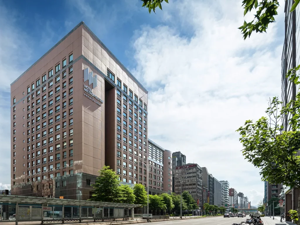 坐落於台北市中心的JR東日本大飯店台北即將開幕五週年，緊鄰捷運南京復興站，為JR東日本集團首間海外據點。(圖／JR東日本大飯店台北)