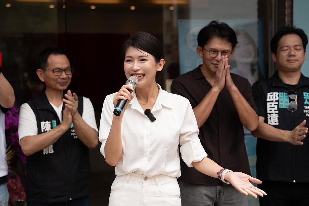 劉芩妤關注台中某國小童集體抽電子煙案　教育局追查來源將交衛生局查辦 239
