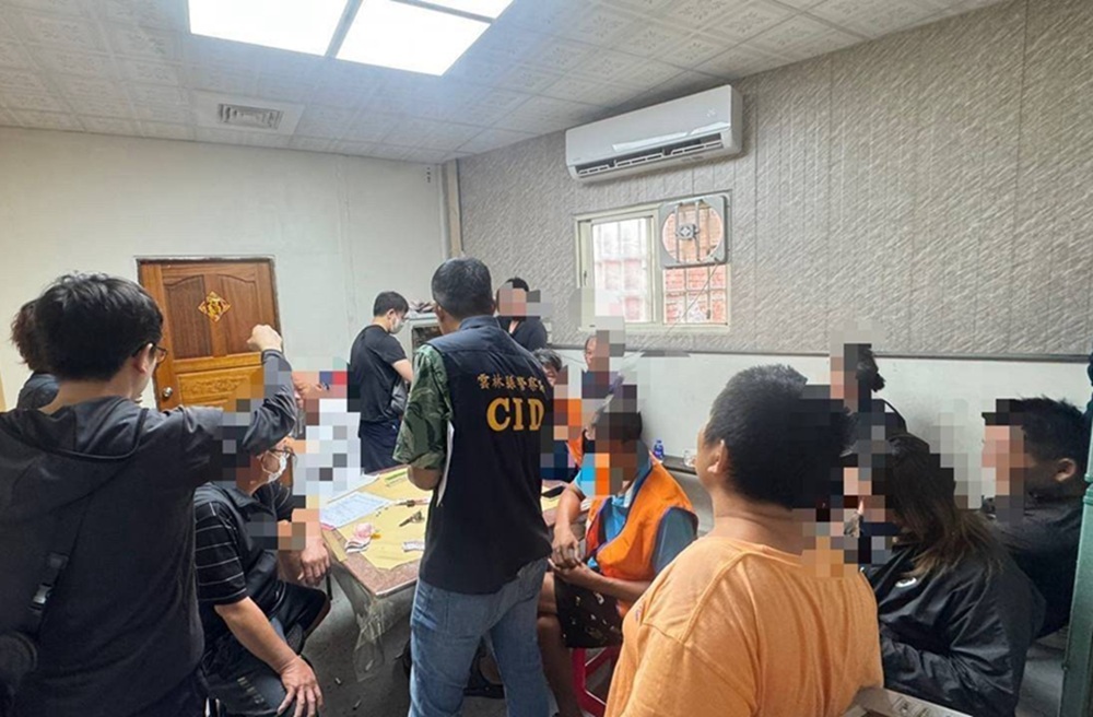 總是下午時段出入頻繁 警破推筒子麻將賭場逮22賭客 193 cnews204260616a02