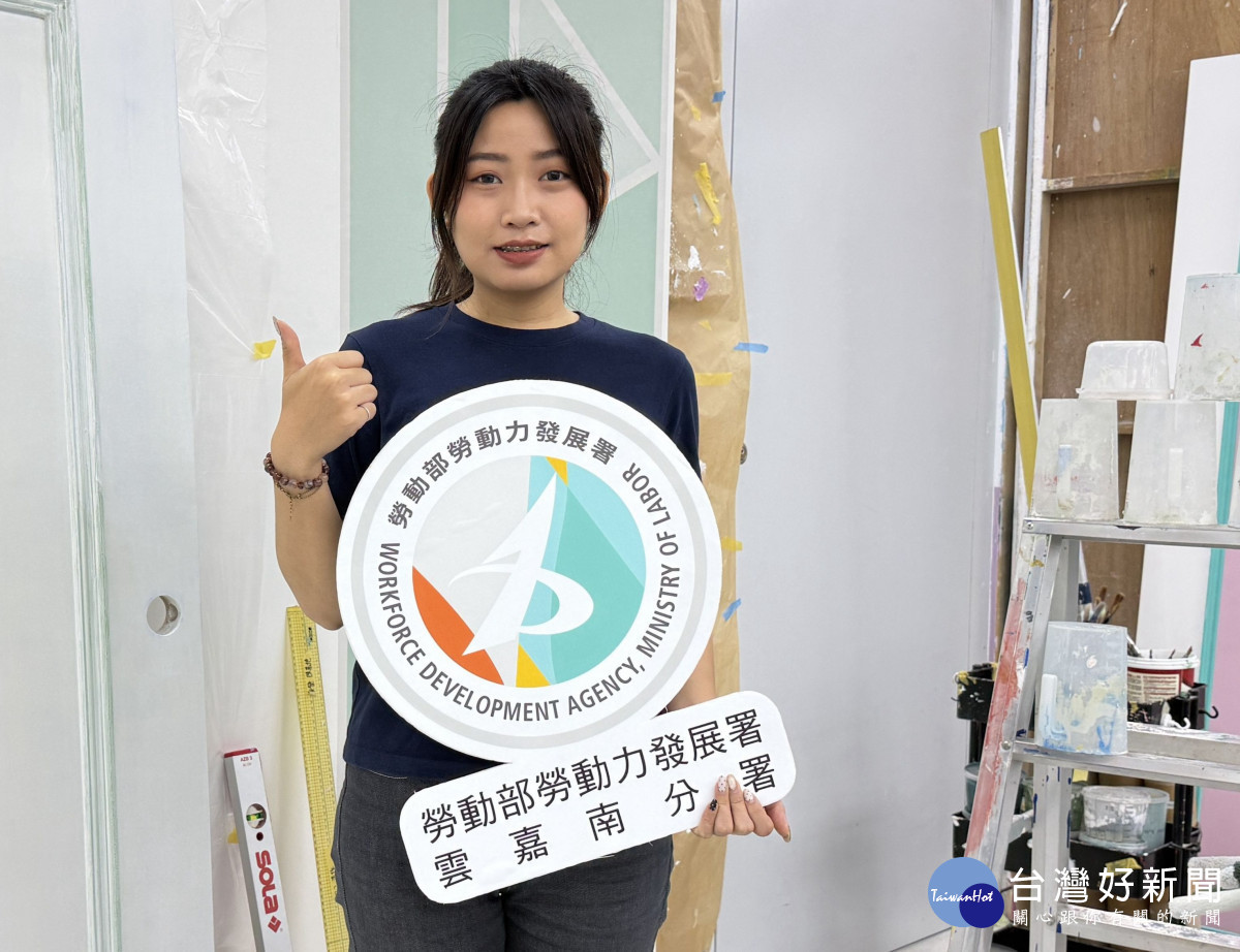 曾獲得全國汽車噴漆金牌的葉子瑜是南分署培訓的選手，如今被延攬回聘成為南分署職訓師。