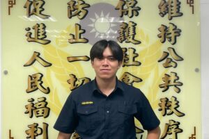 深夜徘徊青年公園 萬華警溫馨護送老翁歸家 28 %E9%82%B1%E6%BC%A2%E7%A5%A5