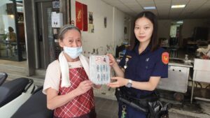 建構廉能政風提升警察形象 基一警宣導端午節監察防貪 42 %E4%B8%89 33