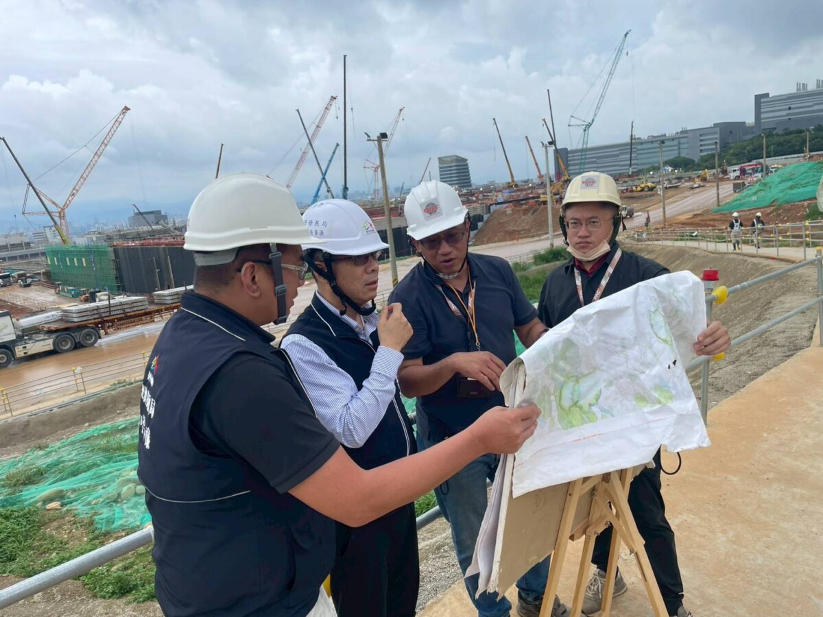 ▲台中市政府持續協助企業落實在地投資，台積電中科新廠持續推展。(圖/中市府提供)
