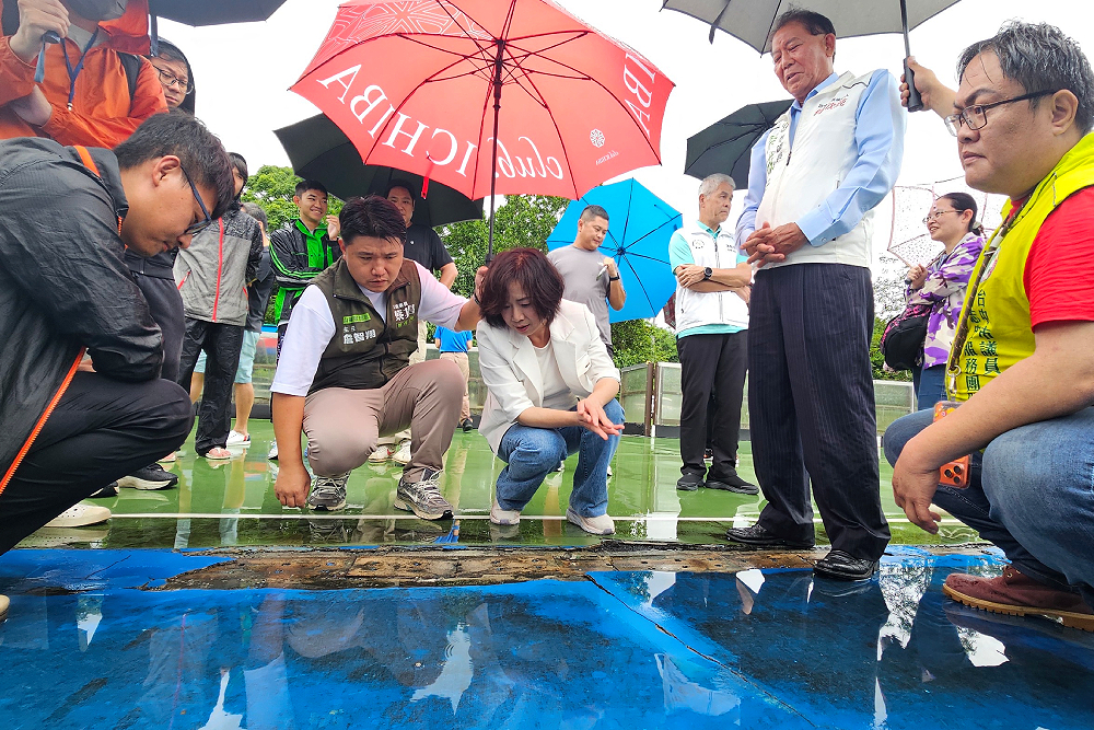 台中土牛運動公園直排輪溜冰場多處破損 何欣純促運動部加速核定補助 188 台中土牛運動公園直排輪溜冰場多處破損 何欣純促運動部加速核定補助 187