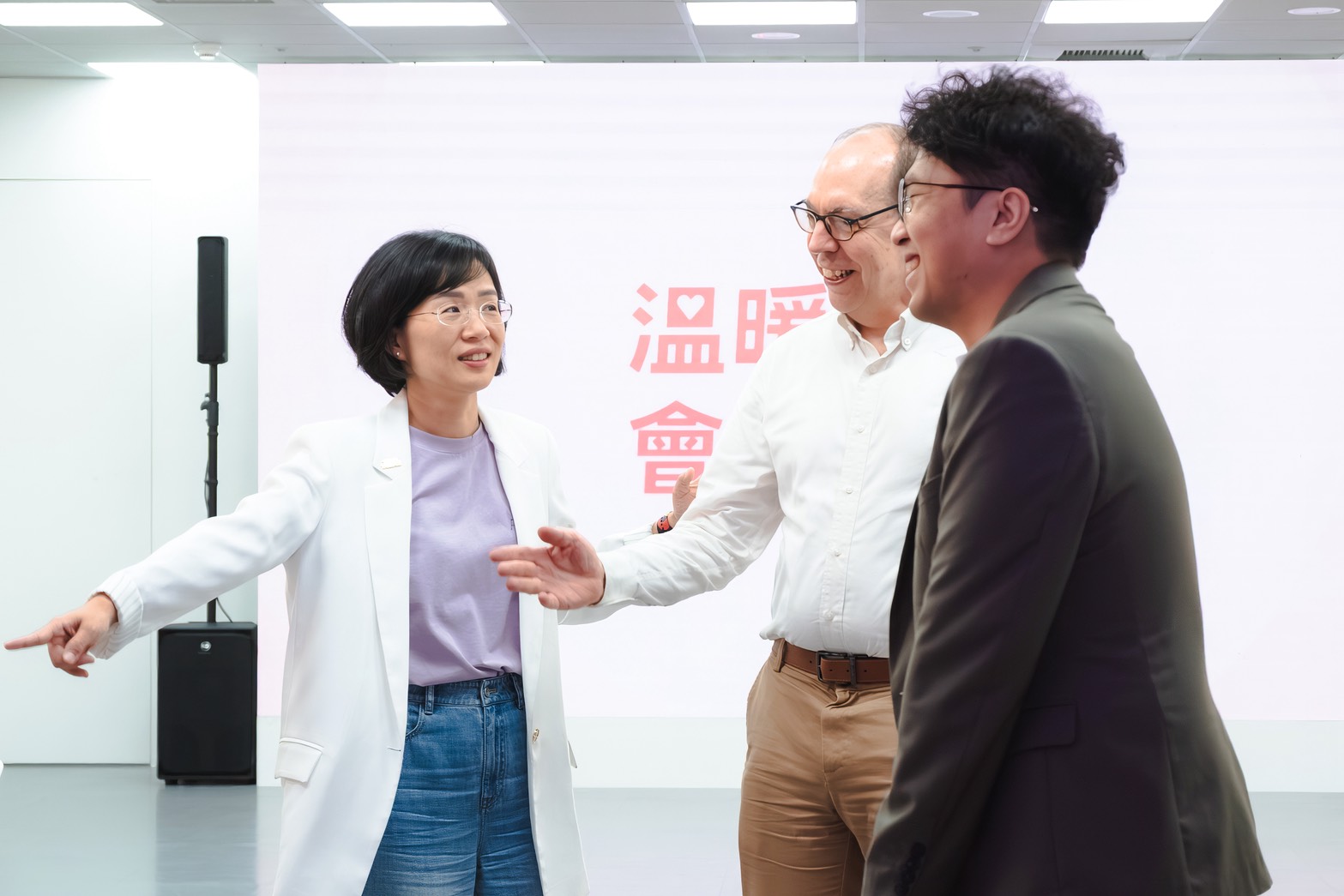 賓州大學法學院教授來訪 蘇巧慧、沈伯洋交流台美政治情勢 222 賓州大學法學院教授來訪 蘇巧慧、沈伯洋交流台美政治情勢 221