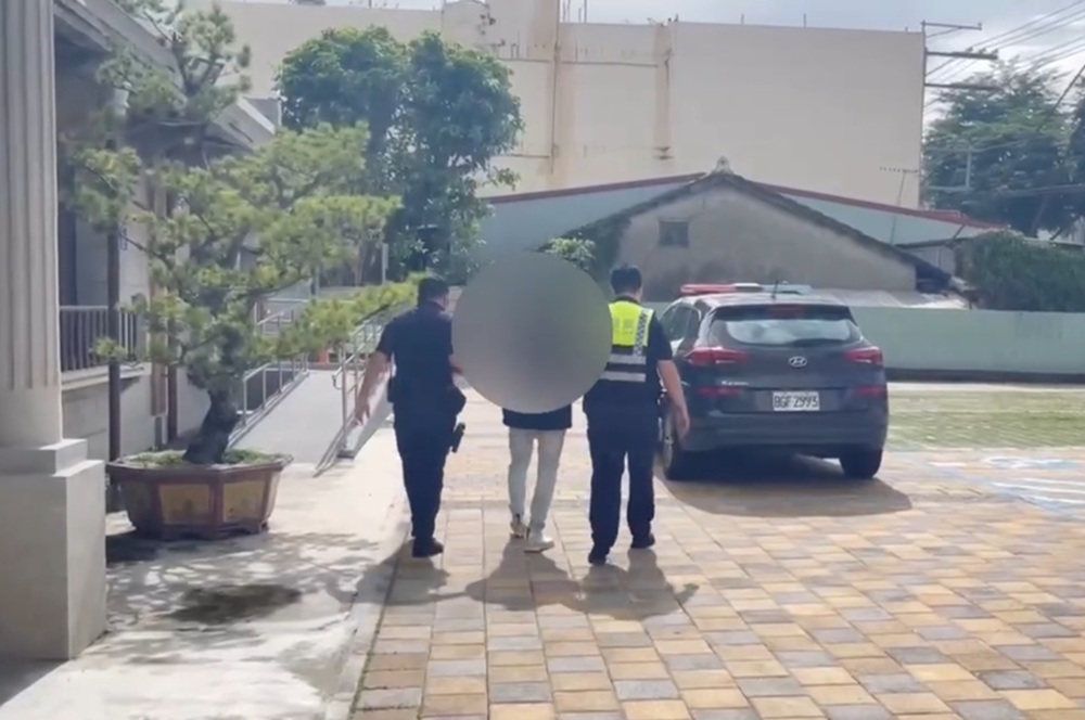 違規超越停止線 51歲男涉毒駕心虛拒檢企圖逃逸被逮 258 cnews204260617a09