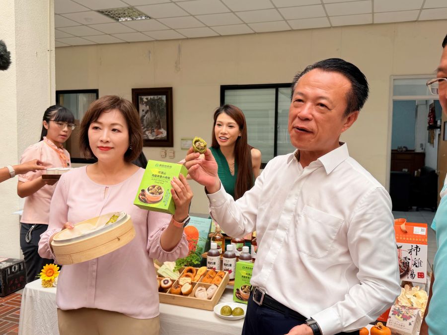 番路鄉農會阿里山烏龍茶香小肉包、喝的凍 6/27台北國際食品展亮相