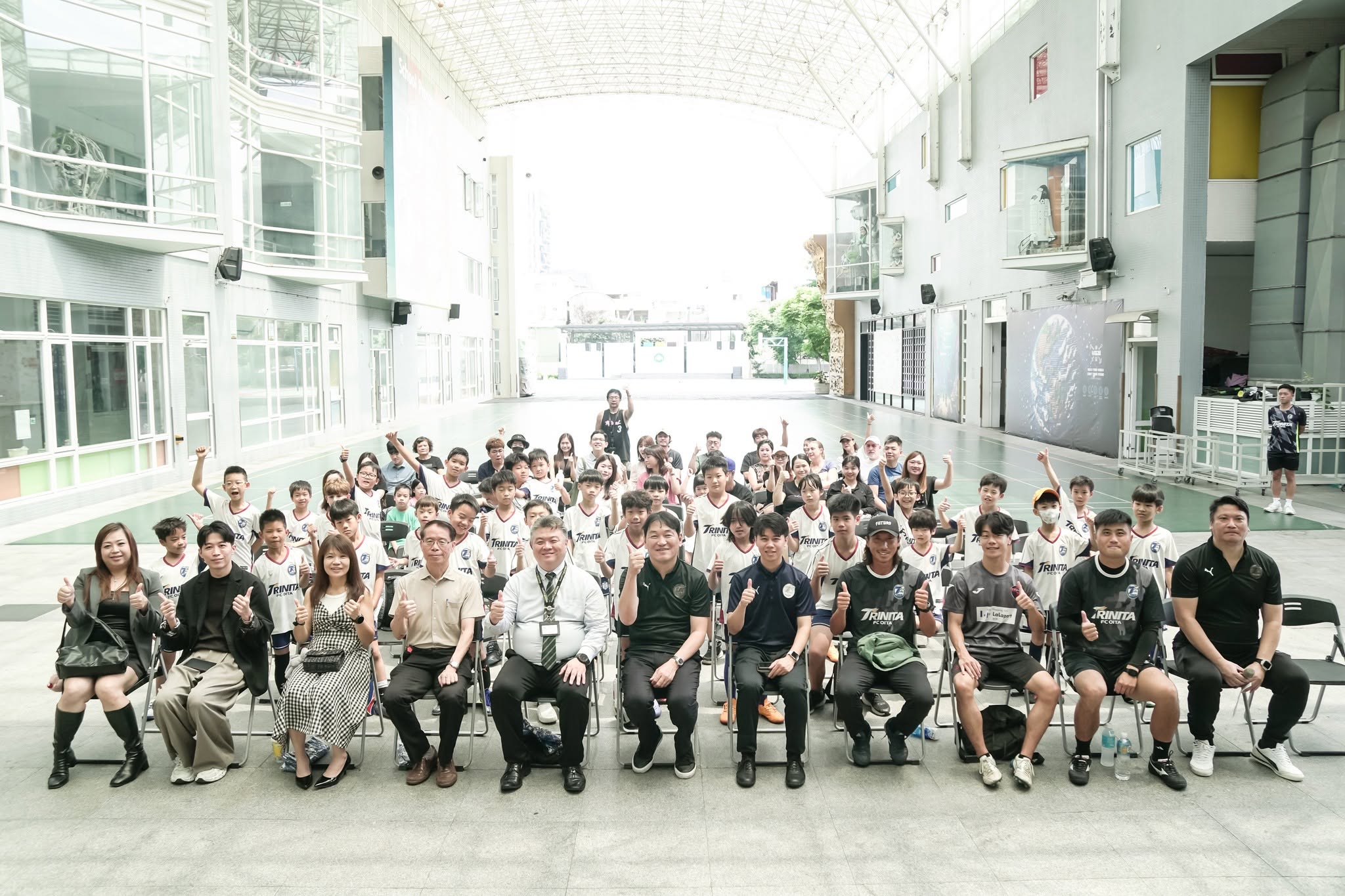 葳格國際學校攜手日本大分三神打造國際足球教育 學童結業典禮展現成長成果
