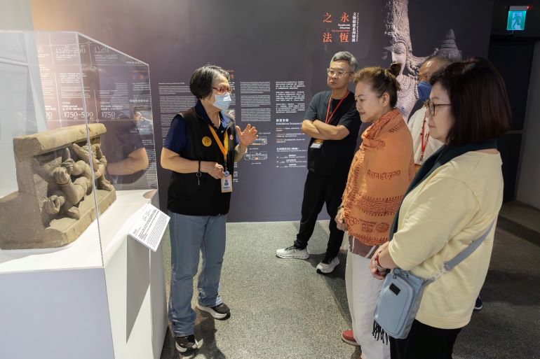 響應國際瑜伽日 宗博館打造沉浸式印度瑜伽文化體驗 65 《圖說》「永恆之法:印度教文物特展」導覽。〈宗博館提供〉)