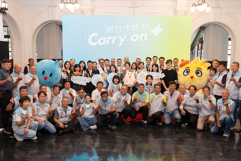 皮卡就職2週年萌翻全場！　高虹安公布全新品牌識別「Carry on!」 105