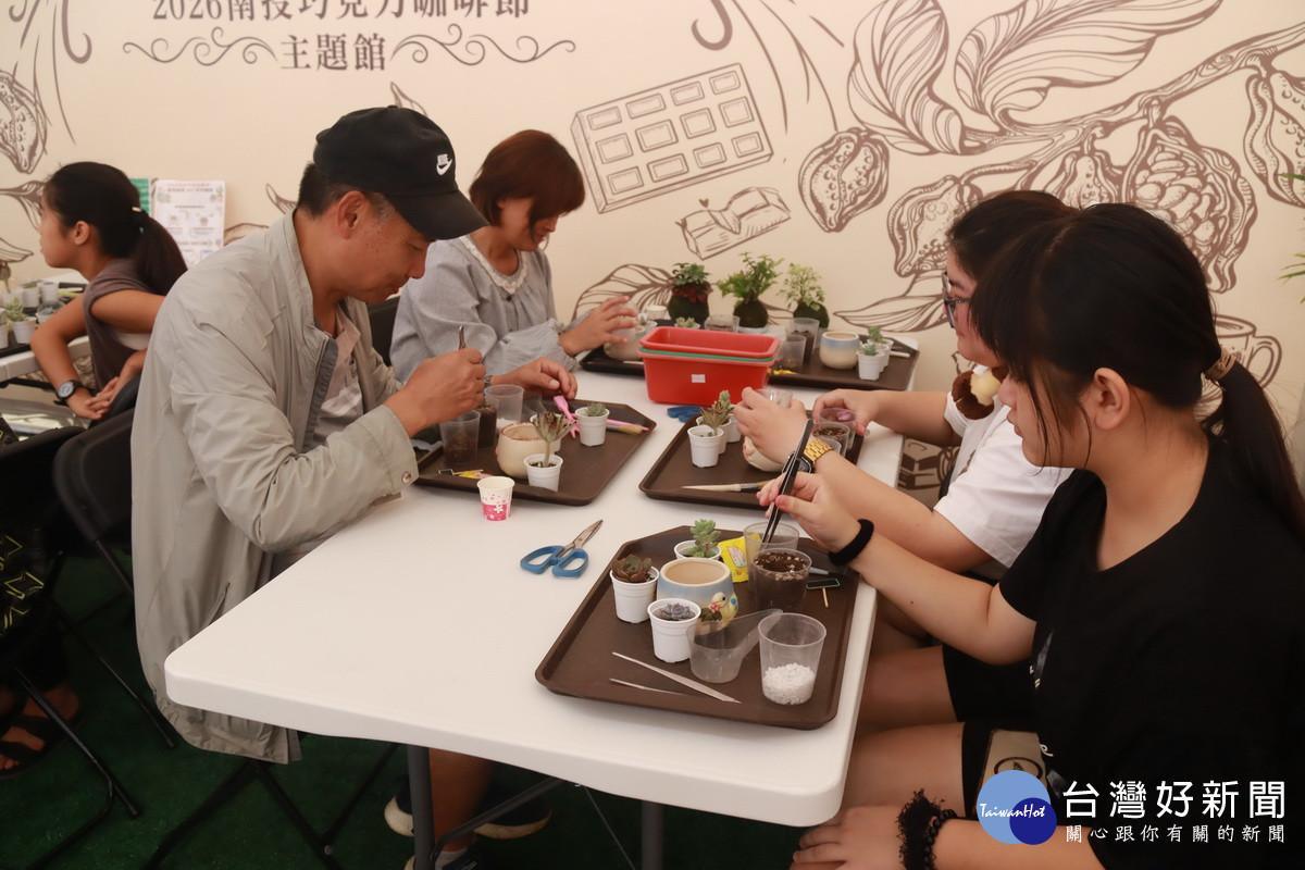 20場次手作活動歡迎參與。(記者扶小萍攝)